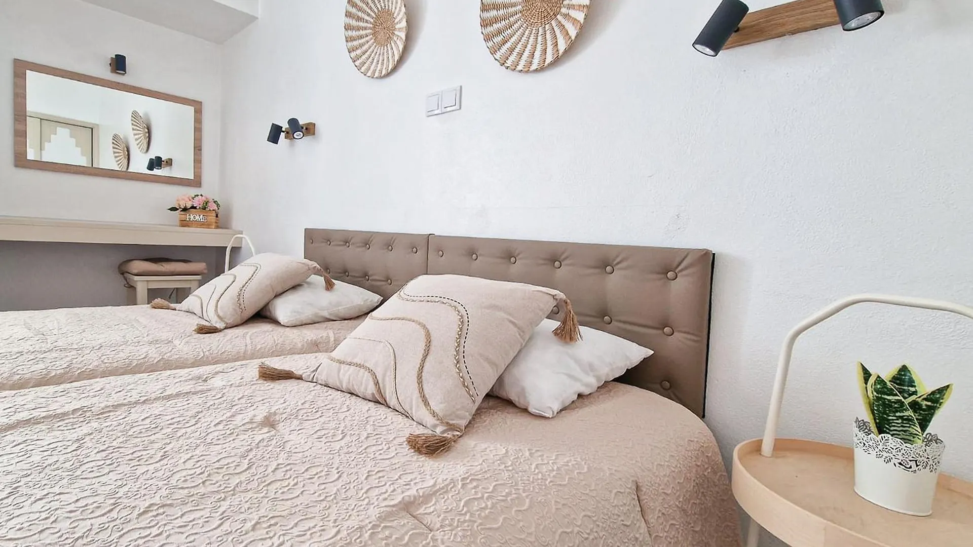 Apart Praia Da Rocha - Ac - Wifi - By Bedzy Portimao 0*,